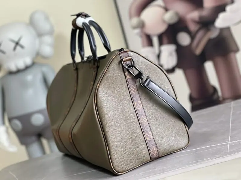 louis vuitton sac de voyage s_117a3601